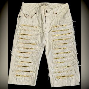 This is Brand New Men’s Robins Jean Shorts with Studs Crystals No Tags